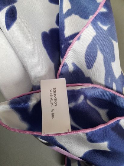 NINA RICCI.
Silk twill square decorated with...