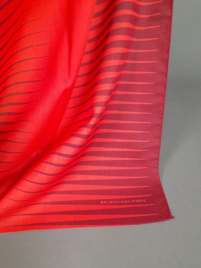 BALENCIAGA.
Cotton scarf with red and burgundy...
