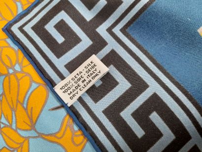 RUBINACCI.
Silk twill square with polychrome...