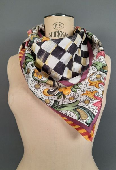 MACKENZIE CHILDS.
Silk twill square decorated...