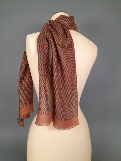 BURBERRY.
Fringed modal linen scarf with...