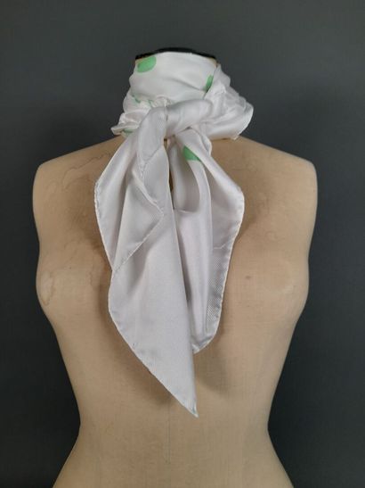 OSCAR DE LA RENTA.
Silk twill square decorated...