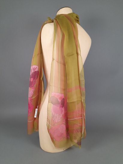 INES DE LA FRESSANGE, PARIS.
Silk chiffon...