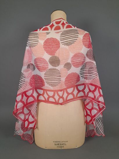Lot including:
- RENE LEZARD.
Fringed linen...