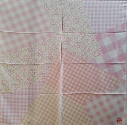 LOEWE.
Silk twill square decorated with Vichy...