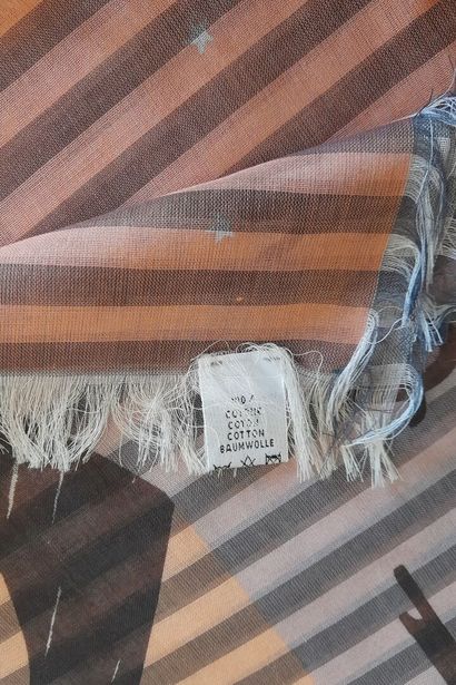 Lot including:
- COACH.
Fringed cotton square...