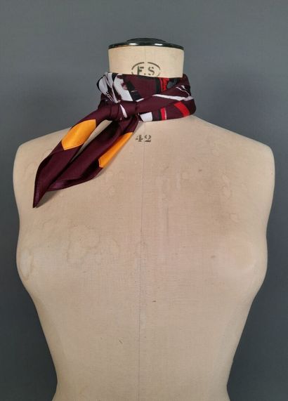 TEXIER.
Lot including : 
- Silk twill square...