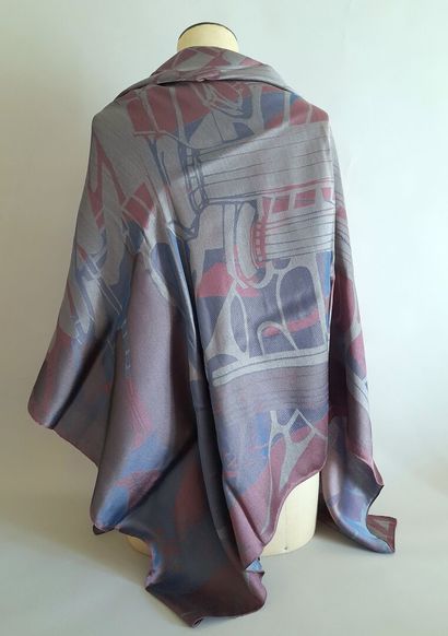 Lot including:
- Silk and cotton stole decorated...