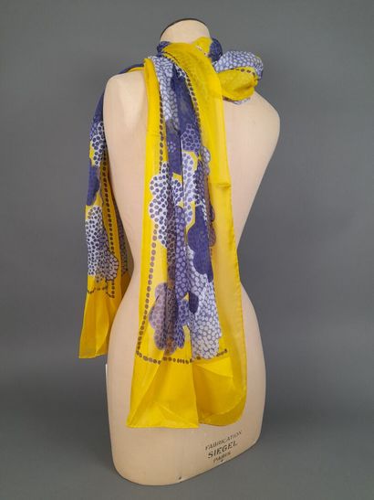 UNGARO.
Silk scarf decorated with stylized...