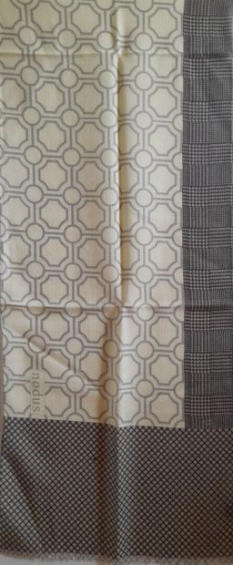 Lot including: 
-NODUS.
Woolen scarf with...