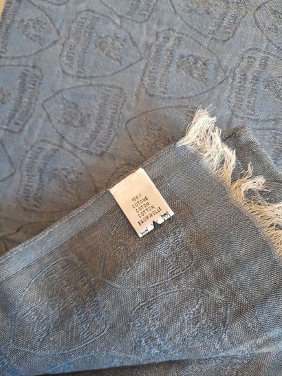 Lot including:
- ALAIN FIGARET.
Fringed viscose...