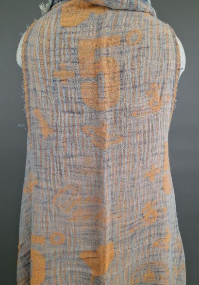 VIVIENNE WESTWOOD.
Fringed stole jacket in...