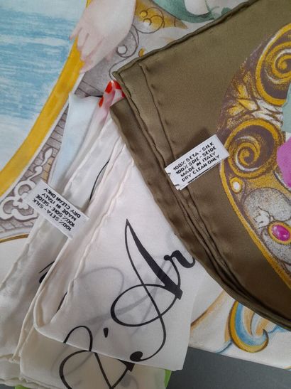 Lot including: 
- GABRIELLA RIVALTA.
Silk...