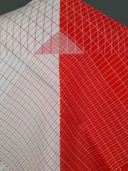 SEBASTIAN BERGNE pour THE CONRAN SHOP.
Carré...