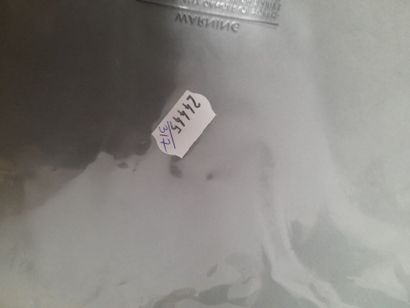 LOEWE.
Echarpe frangée en soie, laine et...