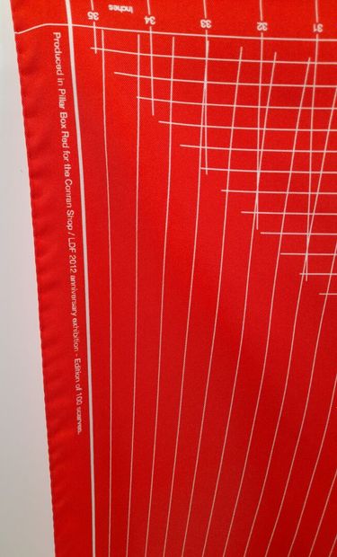 SEBASTIAN BERGNE pour THE CONRAN SHOP.
Carré...
