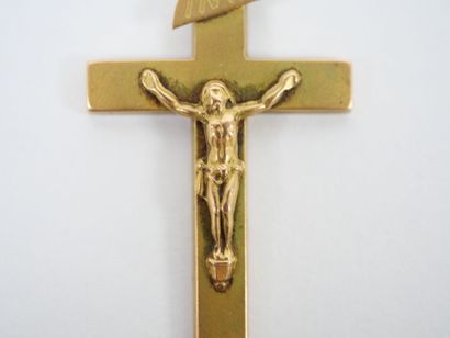 Cross-pendant in 18K yellow gold, Christ...