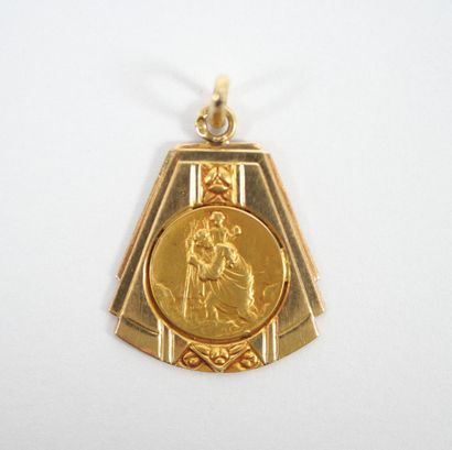 18K yellow gold religious medal in the form...