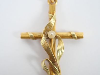 18K yellow gold cross-pendant adorned with...