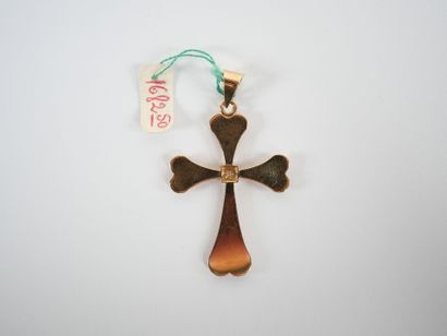 Stylized cord cross pendant in 18K yellow...