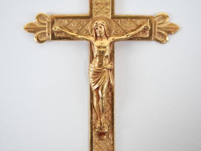 Cross-pendant in 18K yellow gold, inscribed...