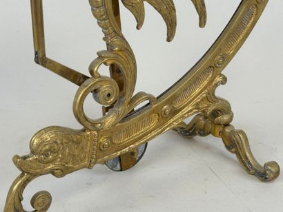 Pèse-lettres en laiton ou bronze à décor...