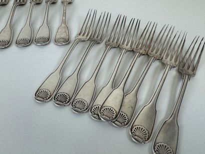 CHRISTOFLE.
Partie de ménagère en métal argenté,...