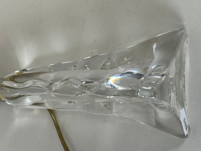 Petit pied de lumière en cristal.
Electrifié.
H....