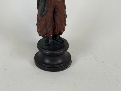 Petit sujet en régule polychrome figurant...