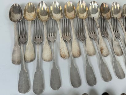 Partie de ménagère en métal argenté, modèle...
