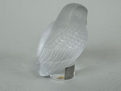 LALIQUE, France.
Chouette.
Petit sujet presse-papier...