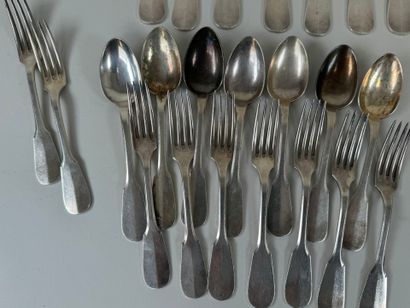 Partie de ménagère en métal argenté, modèle...