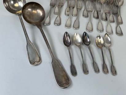 Partie de ménagère en métal argenté, modèle...