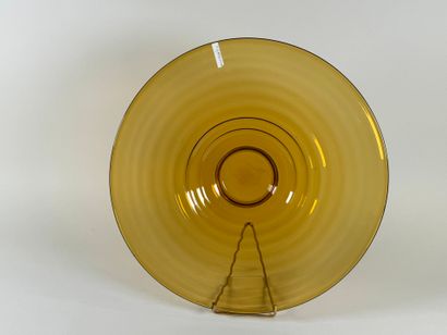 Importante coupe sur pied circulaire en verre...
