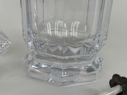Lot comprenant :
- SEVRES, seau à glaçons...