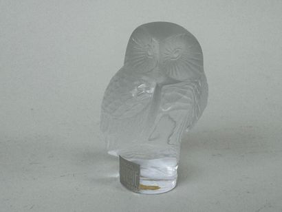 LALIQUE, France.
Chouette.
Petit sujet presse-papier...
