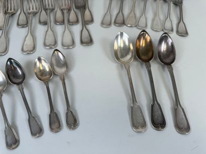 Partie de ménagère en métal argenté, modèle...