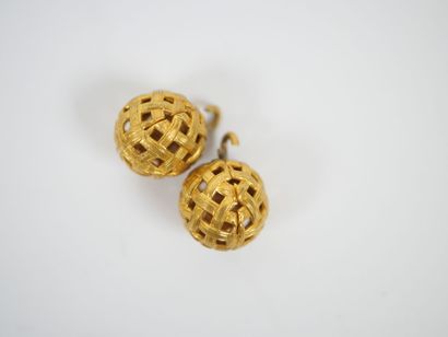 Lot of costume jewelry in gilded metal including...