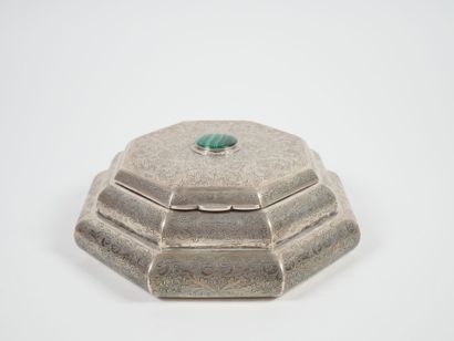 Octagonal cut-side box in 800 thousandths...
