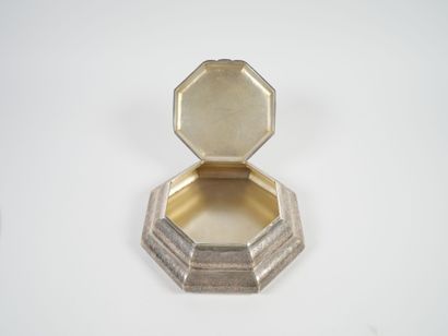 Octagonal cut-side box in 800 thousandths...