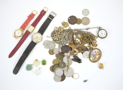 Lot of costume jewelry including watches,...