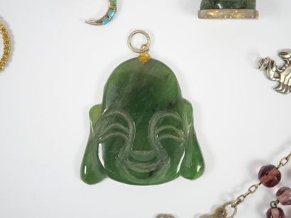 Lot of costume jewelry including a POP watch,...