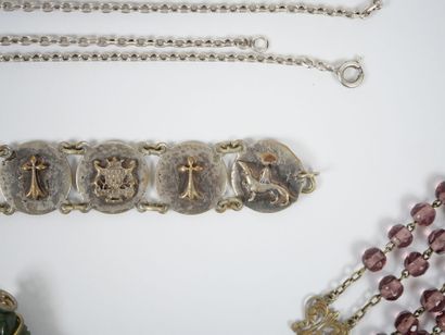 Lot of costume jewelry including a POP watch,...
