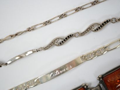 Lot of silver including mechanical pencil,...