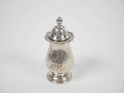 Set including : 
- an 800 thousandths silver...