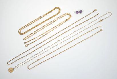 Set of five gilt-metal chains with forçat...
