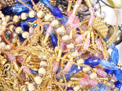 Lot of costume jewelry including necklaces,...
