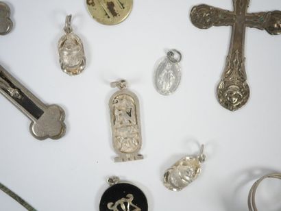 Lot of metal and silver costume jewelry including...