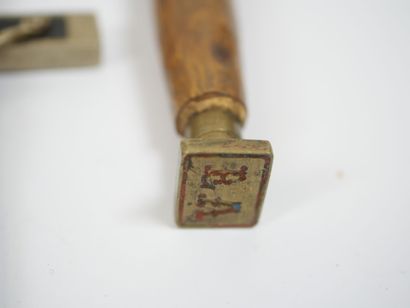 Lot of costume jewelry including watches,...