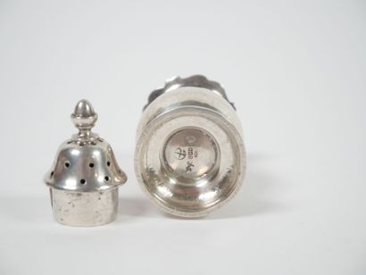 Set including : 
- an 800 thousandths silver...
